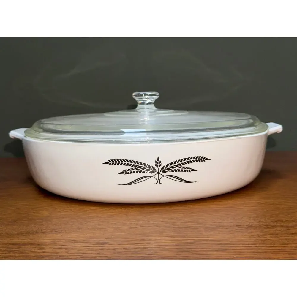 Vintage Anchor Hocking Black Wheat 11” Round Casserole Dish W/ Glass Lid